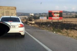 Bursa'da seyir halindeki TIR alev topuna d&ouml;nd&uuml;