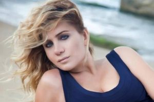 Ayla &Ccedil;elik: Her yaşın g&uuml;zelliği ayrı!