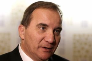 İsve&ccedil; Başbakanı'ndan T&uuml;rk halkının demokrasi inancına &ouml;vg&uuml;