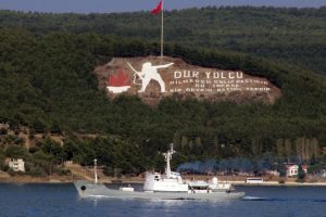 Rus istihbarat gemisi Boğaz'dan ge&ccedil;ti