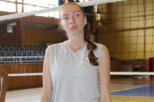 Bursaspor voleybol takımında Elena ilk antrenmanında