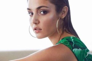 Hande Er&ccedil;el'i, Dolce&Gabbana kızı ilan etti!