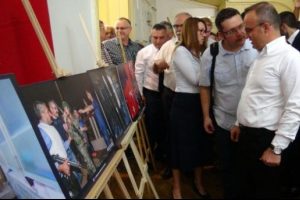 Darbe girşimini anlatan fotoğraflar &Ccedil;anakkale'de sergilendi