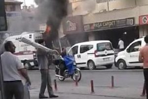 Hasta taşıyan ambulansta yangın