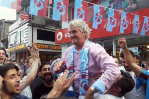 Trabzonspor'un efsane isimleri taraftarla buluştu