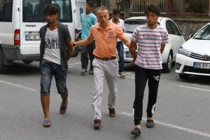 Samsun polisinden DAEŞ operasyonu: 17 g&ouml;zaltı