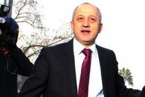 İzmir eski İl Emniyet M&uuml;d&uuml;r&uuml; g&ouml;zaltında