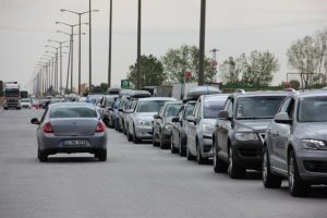 Gurbet yolculuğunun tatlı &ccedil;ilesi 'kuyruk'