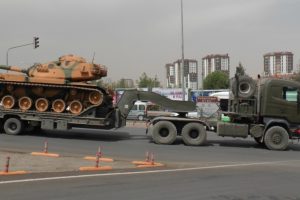 Suriye sınırına tank sevkiyatı