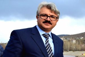 &Ccedil;amoluk Belediye Başkanı FET&Ouml;'den tutuklandı