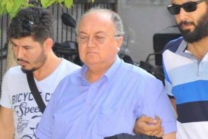 İş adamına serbest kaldıktan bir ka&ccedil; dakika sonra yeni g&ouml;zaltı