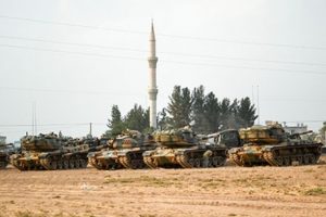 Tanklar T&uuml;rkiye'ye gelip neden geri d&ouml;nd&uuml;?