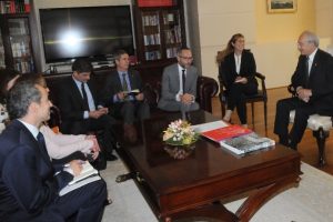 Alman Bakan Kılı&ccedil;daroğlu'nu ziyaret etti