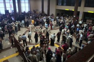 Bursalı hacı adayları mukaddes topraklara u&ccedil;tu