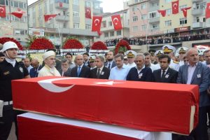 Kocaelili şehit polis toprağa verildi