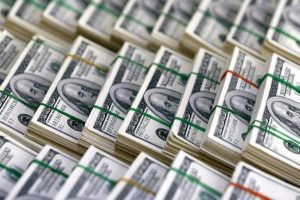 İran ve G&uuml;ney Kore ticarette doları kaldırıyor