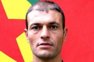 Tunceli'de &ouml;ld&uuml;r&uuml;len PKK'lı 2 ter&ouml;rist 300'er bin lira &ouml;d&uuml;lle gri listedeymiş