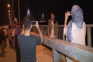 Yavuz Sultan Selim K&ouml;pr&uuml;s&uuml;'nde "hatıra fotoğrafı" trafiği