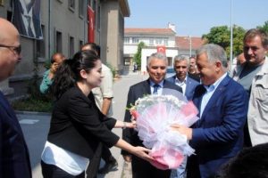Bakan Arslan'dan 'Bayram tatilinde trafik kurallarına uyun' &ccedil;ağrısı