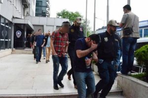 Bursa'da FET&Ouml; sahte sertifikaları para karşılığında satmış