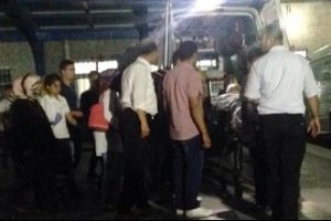 Selfie &ccedil;ekmek i&ccedil;in &ccedil;ıktığı vagonun &uuml;zerinde akıma kapıldı