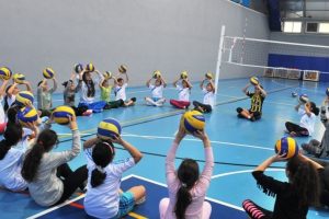 Bursa'da yaz tatilini spor yaparak ge&ccedil;irdiler