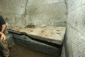 Helenistik d&ouml;neme mezar odası bulundu