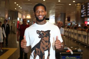 Lens sağlık kontrol&uuml;nden ge&ccedil;ti