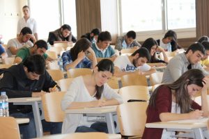 A&ccedil;ık &Ouml;ğretim Sınavları 2016-2017 d&ouml;neminde Bursa Gemlik'te