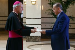 Erdoğan Vatikan b&uuml;y&uuml;kel&ccedil;isini kabul etti