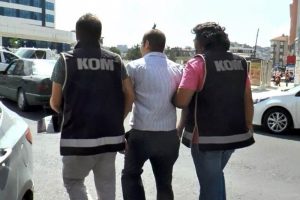 &Ccedil;erkezk&ouml;y Adliyesine 100 polisle operasyon