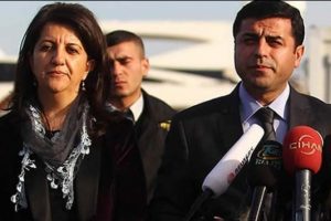 Demirtaş ve Buldan ifadeye &ccedil;ağrıldı