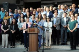 &Ouml;calan i&ccedil;in d&ouml;n&uuml;ş&uuml;ml&uuml; a&ccedil;lık grevi başlatılacağı a&ccedil;ıklandı