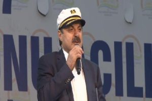 Bakan &Ccedil;elik: T&uuml;rk ordusu gitti, iki g&uuml;n i&ccedil;erisinde Cerablus'u temizledi