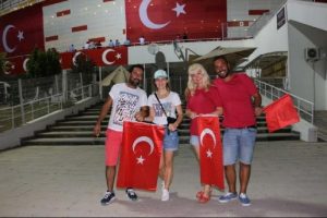 T&uuml;rk ve Rus milletvekilleri yeşil sahada buluşacak