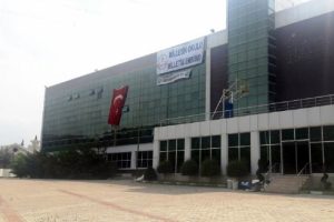 Bursa'da FET&Ouml;'n&uuml;n okulu milletin oldu