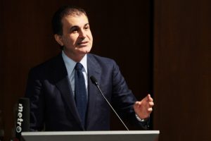 AB Bakanı bir kez daha rest &ccedil;ekti