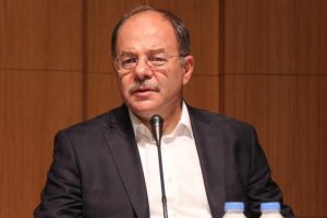 Bakan Akdağ: "&Ccedil;ocuklarımıza, gen&ccedil;lerimize biraz haksızlık ediyormuşuz"