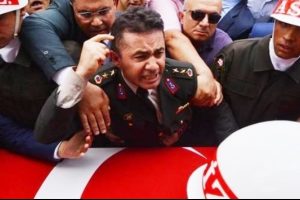 Yarbay Mehmet Alkan ordudan ihra&ccedil; edildi