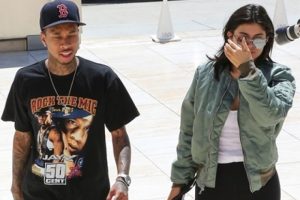 Kylie Jenner, Sevgilisi Tyga'ya Bentley Hediye Etti