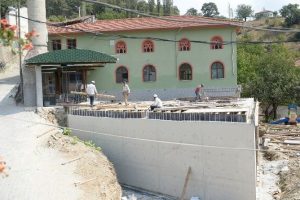 Bursa G&uuml;neybayır camii yenileniyor