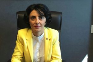 CHP Bursa Milletvekili Kayışoğlu'ndan velilerin isteklerinin g&ouml;rmezlikten gelinmesine tepki