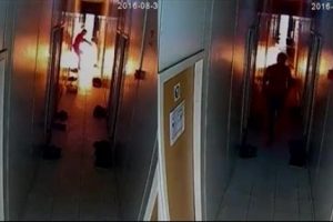 İş&ccedil;inin yakılarak &ouml;ld&uuml;r&uuml;lmesi g&uuml;venlik kamerasında