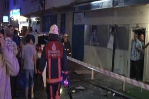 Eğlence mekanına ses bombası atıldı: 4 yaralı