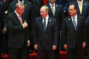 Erdoğan G20 Zirvesi aile fotoğrafında Putin'le yan yana