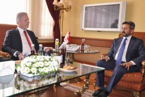 TBMM Başkanvekili Aydın'dan Demirtaş'a PKK eleştirisi