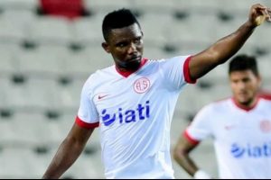 İşte Beşiktaş'ın Samuel Eto'o transferinden vazge&ccedil;me nedeni