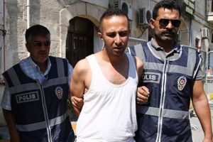 Vahşice &ouml;ld&uuml;r&uuml;len kadının cinayet zanlısı kardeşi &ccedil;ıktı