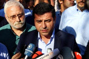 Demirtaş: "Sorun yoksulluk sorunu değil"