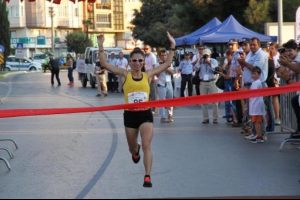 Yasayan efsane İsmail Ak&ccedil;ay i&ccedil;in koştular